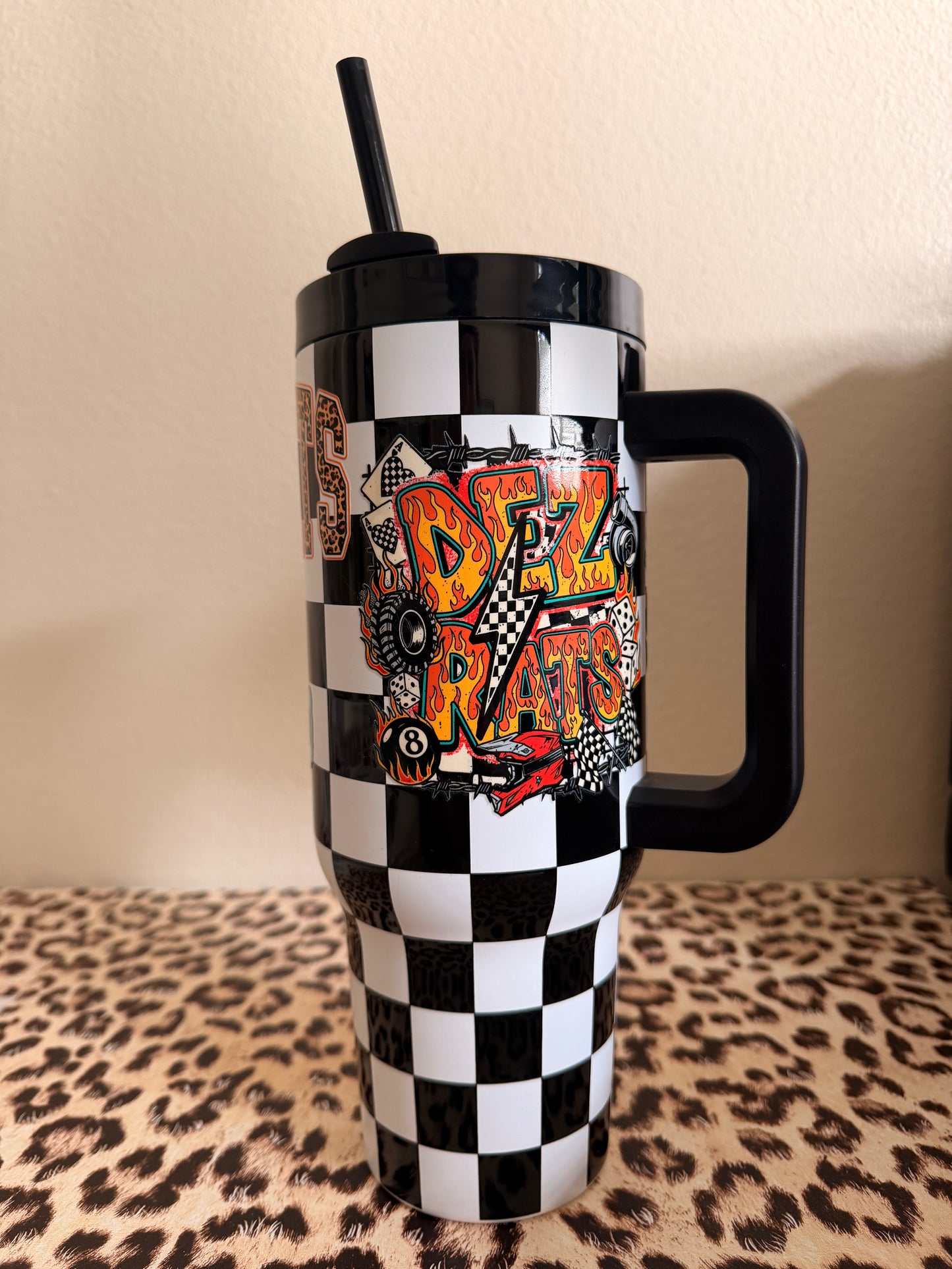 40oz Checkered Tumbler