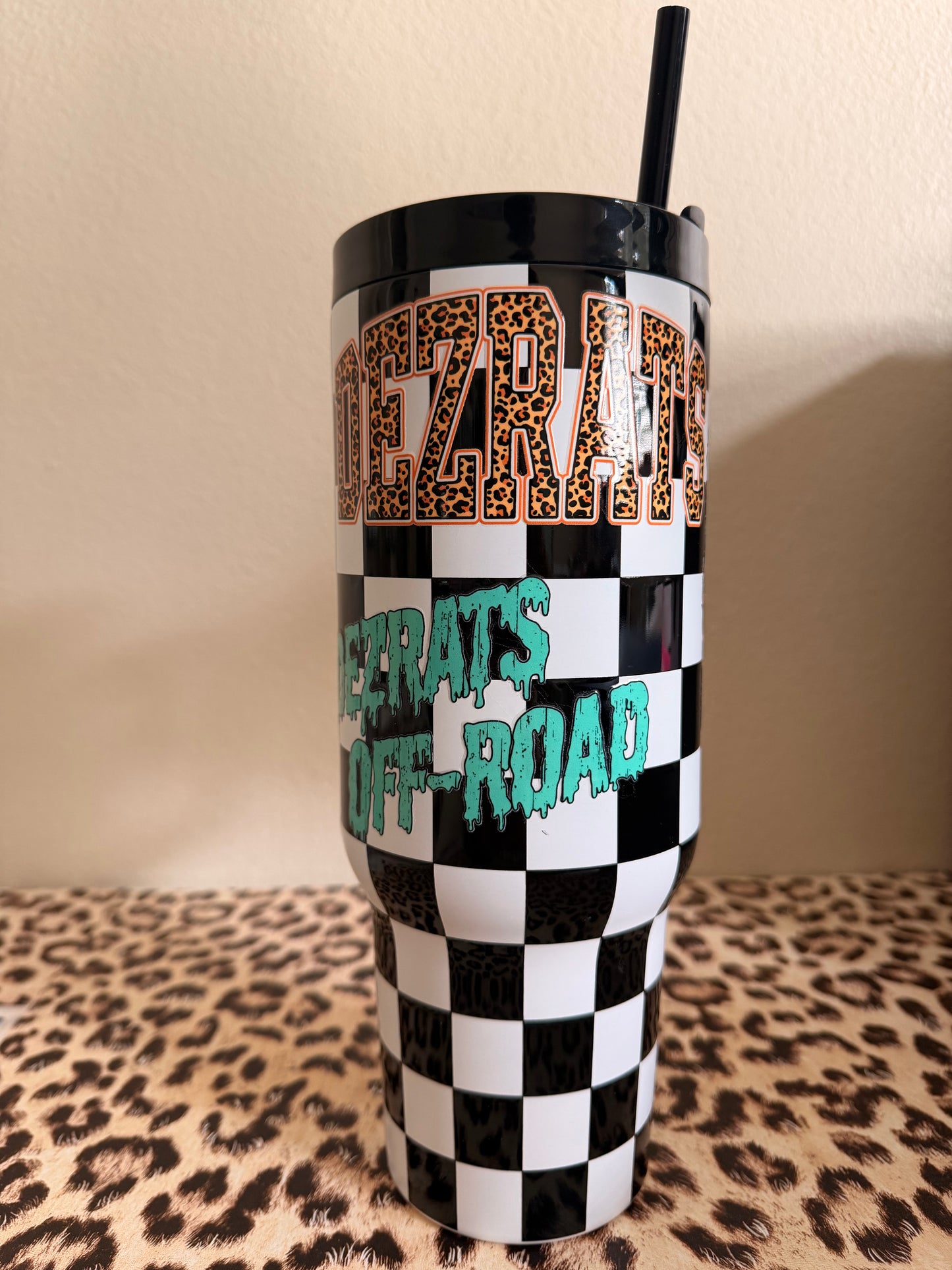 40oz Checkered Tumbler