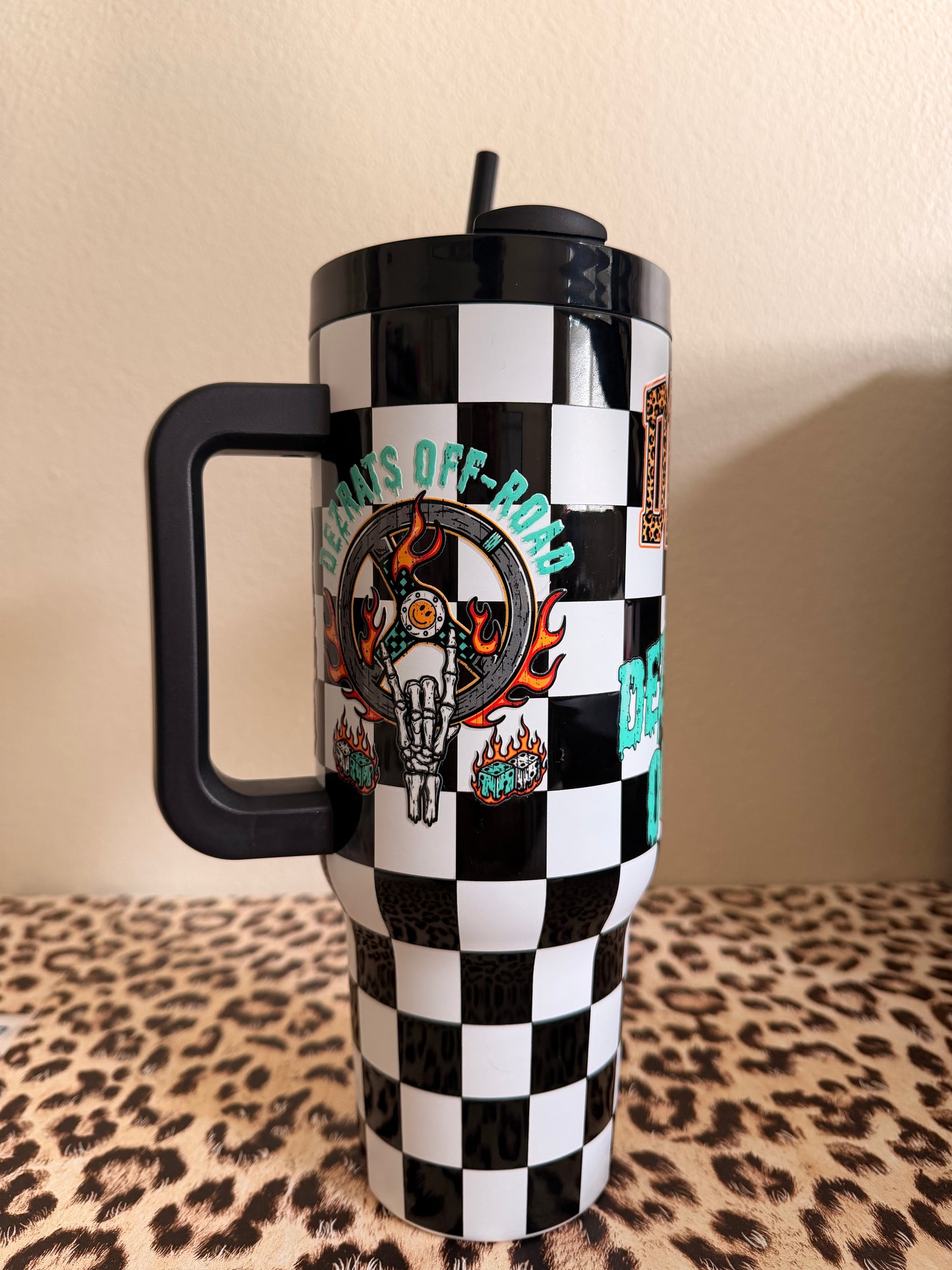 40oz Checkered Tumbler
